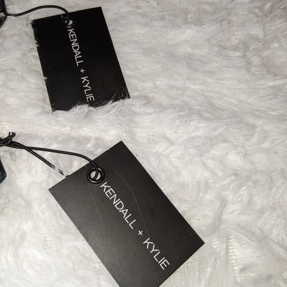 Nwt Kendall & Kylie bundle of 4 pouches/cosmetic bags - Picture 5 of 16